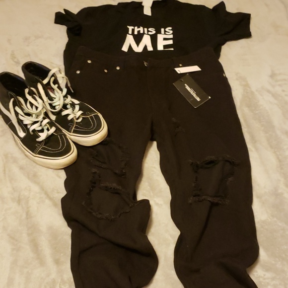 Pants - Picture 2 of 3